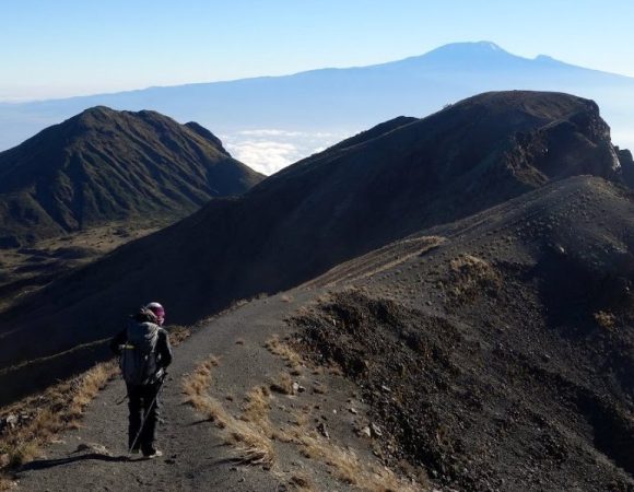 3 Days Mount Meru Trekking